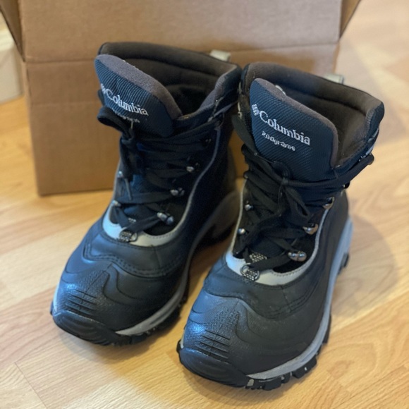 Columbia Waterproof, Breathable Omni-Tech Boots - Picture 2 of 5